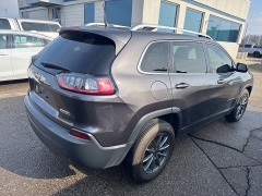 Used 2021  Jeep Cherokee Latitude Lux FWD at Maxx Loans near St&period; Adrian&comma; MI