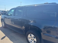 Used 2012  Chevrolet Suburban 1500 SUV 4WD LT at Maxx Loans near St&period; Adrian&comma; MI
