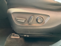 Used 2020 Toyota Highlander 4d SUV AWD XLE at Suburban Ford of Sterling Heights near Sterling Heights, MI