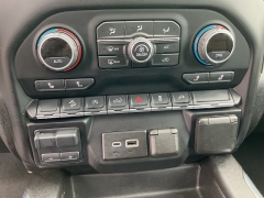 Used 2021 Chevrolet Silverado 1500 4WD Crew Cab LT Trail Boss at Maxx Loans near ,