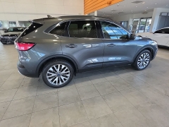 Used 2020  Ford Escape 4d SUV AWD Titanium at Maxx Loans near St&period; Adrian&comma; MI
