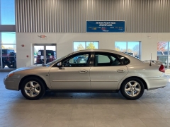 Used 2000  Ford Taurus 4d Sedan SES at Maxx Loans near St. Adrian, MI