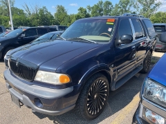 Used 1998 Lincoln Navigator 5d SUV 4WD at Maxx Loans near St. Adrian, MI