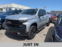 Used 2021 Chevrolet Silverado 1500 4WD Crew Cab 147" LT Trail Boss at Maxx Loans near ,