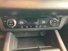 Used 2023 Mitsubishi Outlander SE FWD at Suburban Ford of Sterling Heights near Sterling Heights, MI