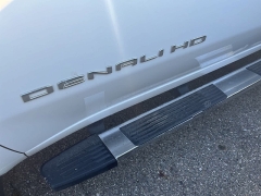 Used 2020 GMC Sierra 3500HD 4WD Crew Cab Denali at Suburban Ford of Sterling Heights near Sterling Heights, MI