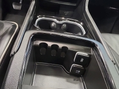 Used 2026  Chrysler Pacifica Limited FWD at Maxx Loans near St&period; Adrian&comma; MI