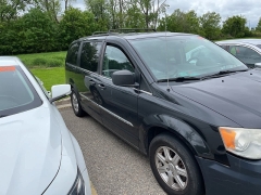 Used 2012 Chrysler Town & Country 4d Wagon Touring at Suburban Ford of Sterling Heights near Sterling Heights, MI