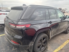 Used 2024  Jeep Grand Cherokee Altitude 4x4 at Maxx Loans near St&period; Adrian&comma; MI