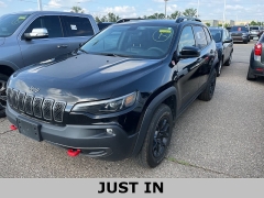 Used 2022 Jeep Cherokee Trailhawk 4x4 at Maxx Loans near St. Adrian, MI