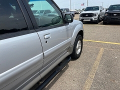 Used 2001  Ford Explorer Sport Trac 4d SUV 4WD at Maxx Loans near St&period; Adrian&comma; MI