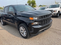 Used 2020 Chevrolet Silverado 1500 4WD Crew Cab 147" Custom at Suburban Ford of Sterling Heights near Sterling Heights, MI