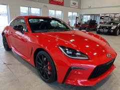 Used 2025  Toyota GR86 Premium Manual at Maxx Loans near St&period; Adrian&comma; MI