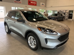 Used 2022 Ford Escape SE AWD at Suburban Ford of Sterling Heights near Sterling Heights, MI