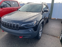 Used 2020  Jeep Cherokee Trailhawk 4x4 at Maxx Loans near St&period; Adrian&comma; MI