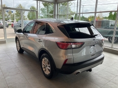 Used 2021 Ford Escape SE AWD at Maxx Loans near ,