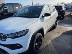 Used 2022  Jeep Compass Latitude 4x4 at Maxx Loans near St&period; Adrian&comma; MI