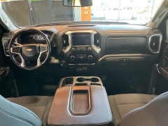 Used 2021  Chevrolet Silverado 1500 4WD Crew Cab LT at Maxx Loans near St. Adrian, MI