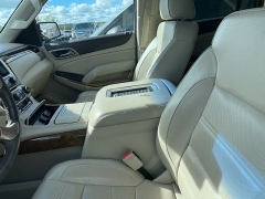 Used 2017 GMC Yukon XL 4d SUV 4WD Denali at Maxx Loans near St. Adrian, MI