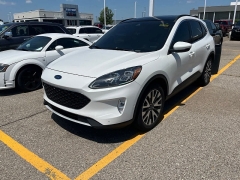 Used 2020  Ford Escape 4d SUV AWD Titanium at Maxx Loans near St&period; Adrian&comma; MI