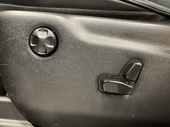 Used 2014  Jeep Grand Cherokee 4d SUV 4WD Overland at Maxx Loans near St&period; Adrian&comma; MI