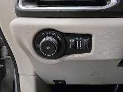 Used 2024  Chrysler Pacifica Touring L FWD at Maxx Loans near St&period; Adrian&comma; MI