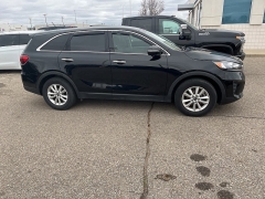 Used 2019  Kia Sorento L FWD at Maxx Loans near St. Adrian, MI