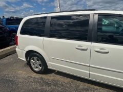 Used 2013  Dodge Grand Caravan 4d Wagon SXT at Maxx Loans near St&period; Adrian&comma; MI