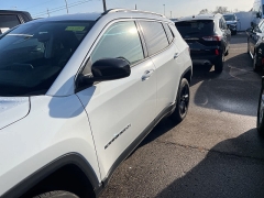 Used 2022  Jeep Compass Latitude 4x4 at Maxx Loans near St&period; Adrian&comma; MI