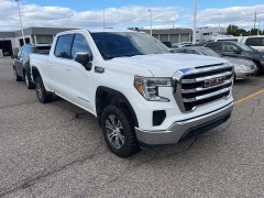 Used 2020 GMC Sierra 1500 4WD Crew Cab SLE at Suburban Ford of Sterling Heights near Sterling Heights, MI