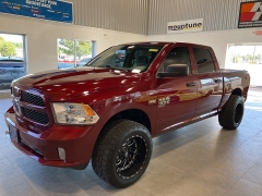 Used 2019 Ram 1500 Classic Express 4x4 Crew Cab 5'7" Box at Suburban Ford of Sterling Heights near Sterling Heights, MI