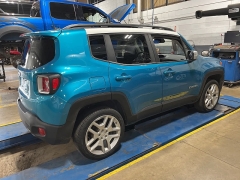 Used 2021 Jeep Renegade Latitude 4x4 at Suburban Ford of Sterling Heights near Sterling Heights, MI