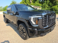 Used 2024  GMC Sierra 3500HD 4WD Crew Cab 159" Denali Ultimate at Maxx Loans near St&period; Adrian&comma; MI