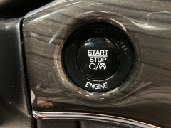 Used 2014  Jeep Grand Cherokee 4d SUV 4WD Overland at Maxx Loans near St&period; Adrian&comma; MI