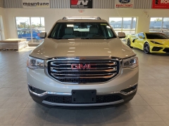 Used 2017  GMC Acadia AWD 4dr SLT w/SLT-1 at Maxx Loans near St. Adrian, MI