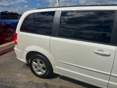 Used 2013  Dodge Grand Caravan 4d Wagon SXT at Maxx Loans near St&period; Adrian&comma; MI