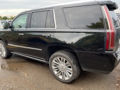 Used 2019 Cadillac Escalade 4d SUV 4WD Platinum at Suburban Ford of Sterling Heights near Sterling Heights, MI