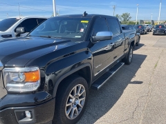 Used 2015 GMC Sierra 1500 4WD Crew Cab Denali at Suburban Ford of Sterling Heights near Sterling Heights, MI