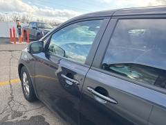 Used 2021  Kia Sedona LX FWD at Maxx Loans near St&period; Adrian&comma; MI