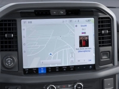 New 2025 Ford F-150 XLT 4WD SuperCrew Box at Suburban Ford of Sterling Heights near Sterling Heights, MI