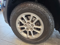 Used 2018  Jeep Grand Cherokee Laredo E 4x4 &ast;Ltd Avail&ast; at Maxx Loans near St&period; Adrian&comma; MI