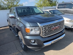 Used 2019 GMC Canyon 4WD Crew Cab 128.3" Denali at Suburban Ford of Sterling Heights near Sterling Heights, MI