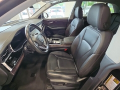 Used 2019  Audi Q8 4d SUV 3&period;0T Quattro Prestige at Maxx Loans near St&period; Adrian&comma; MI