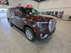 Used 2023  GMC Yukon XL 4WD 4dr Denali at Maxx Loans near St&period; Adrian&comma; MI