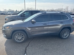 Used 2021  Jeep Cherokee Latitude Lux FWD at Maxx Loans near St&period; Adrian&comma; MI