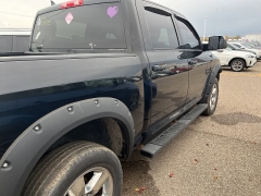 Used 2019  Ram 1500 Classic Express 4x4 Crew Cab 5'7" Box at Maxx Loans near St&period; Adrian&comma; MI