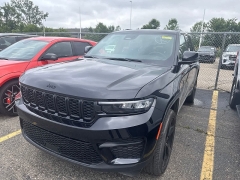 Used 2024  Jeep Grand Cherokee Altitude 4x4 at Maxx Loans near St&period; Adrian&comma; MI