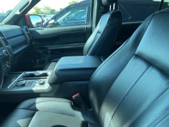 Used 2020 Ford Expedition Max 4d SUV 4WD XLT at Suburban Ford of Sterling Heights near Sterling Heights, MI