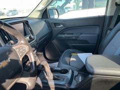 Used 2019 Chevrolet Colorado 4WD Crew Cab 128.3" Z71 at Suburban Ford of Sterling Heights near Sterling Heights, MI