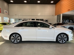 Used 2018  Lincoln MKZ Hybrid 4d Sedan Reserve at Maxx Loans near St&period; Adrian&comma; MI